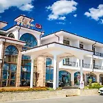Palace Marina Dinevi