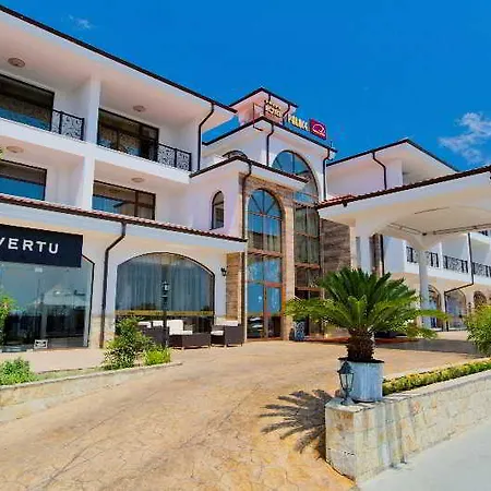 Palace Marina Dinevi Ξενοδοχείο