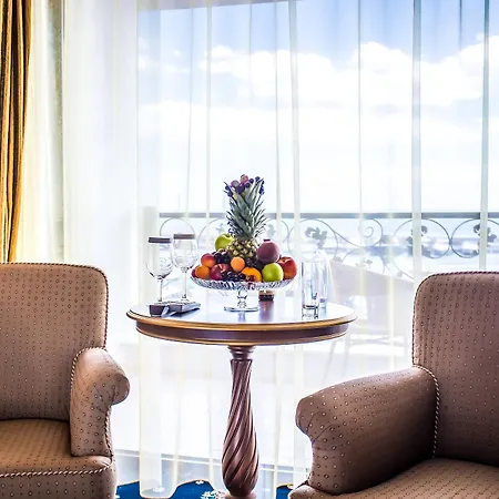 Хотел палас марина диневи Свети Влас