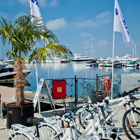 Szálloda Palace Marina Dinevi Szveti Vlasz