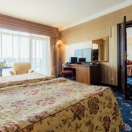 Palace Marina Dinevi Hotel 5*