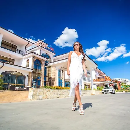 Szálloda Palace Marina Dinevi Szveti Vlasz