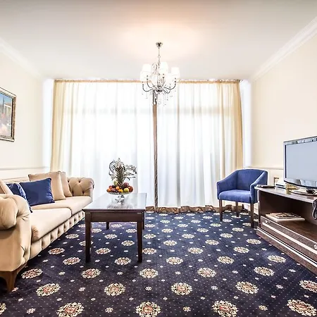 מלון Palace Marina Dinevi