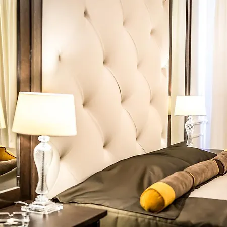 מלון Palace Marina Dinevi 5*