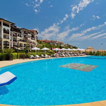 فندق Palace Marina Dinevi